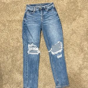 american eagle mom jeans